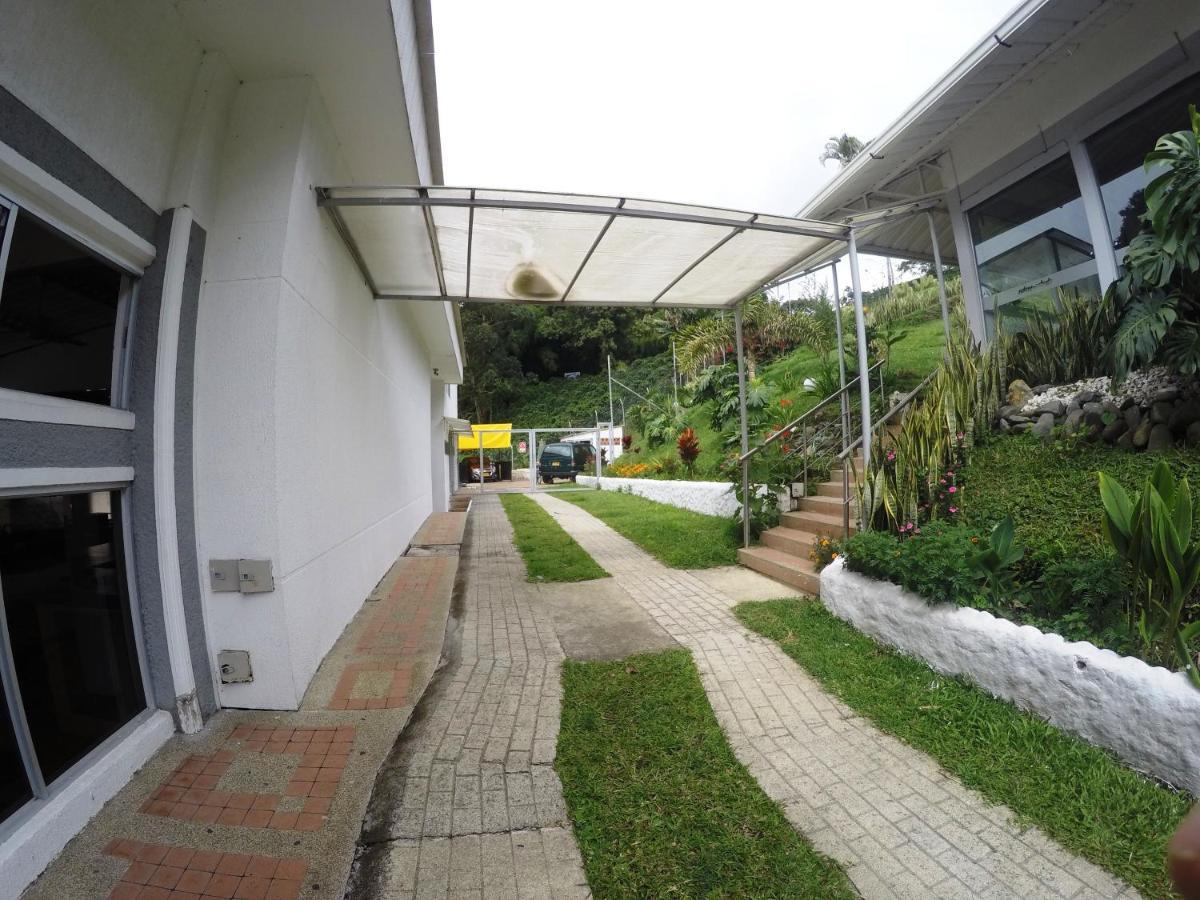 Sky Club Eco Hotel Belen de Umbria 外观 照片
