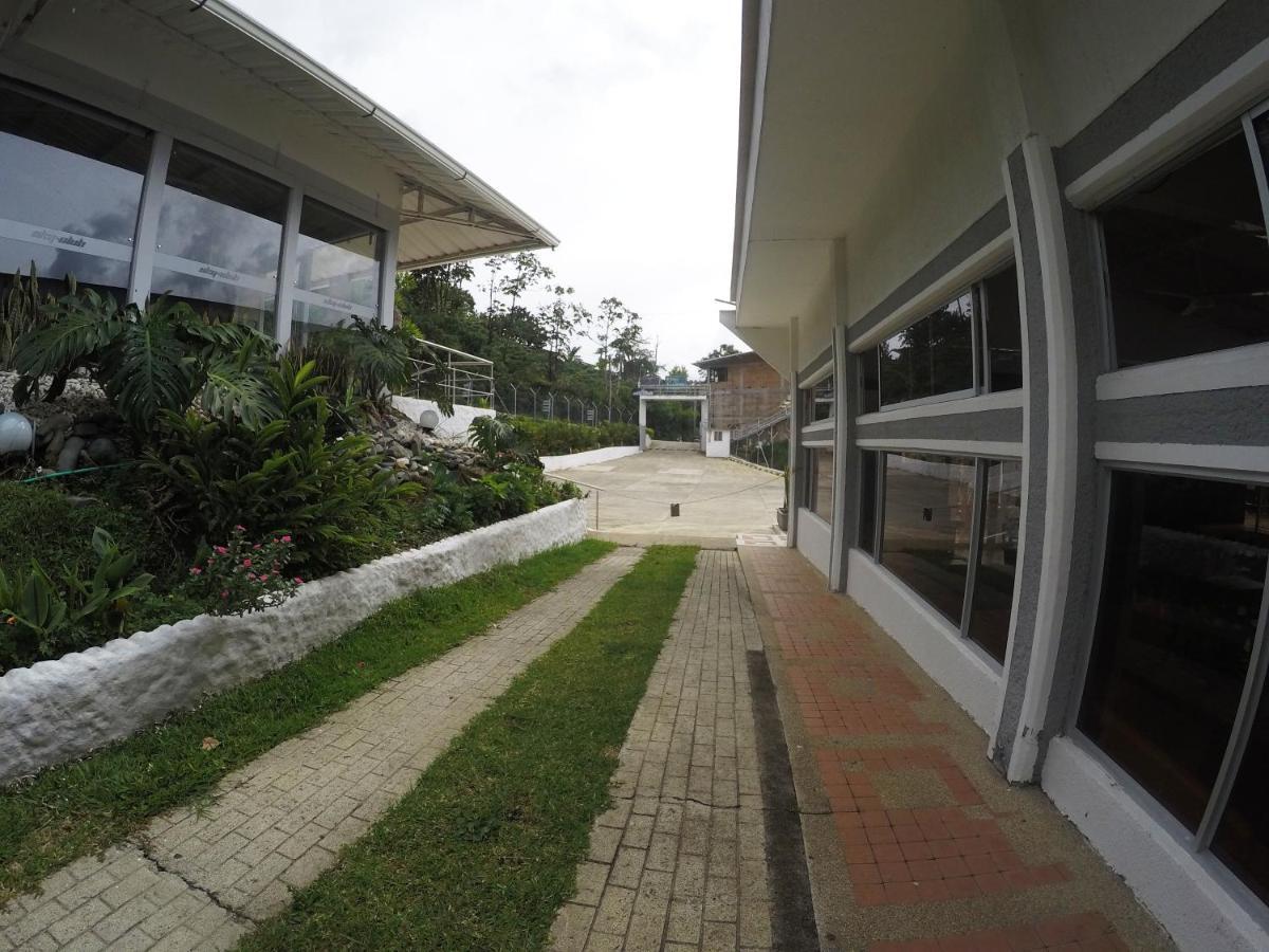 Sky Club Eco Hotel Belen de Umbria 外观 照片
