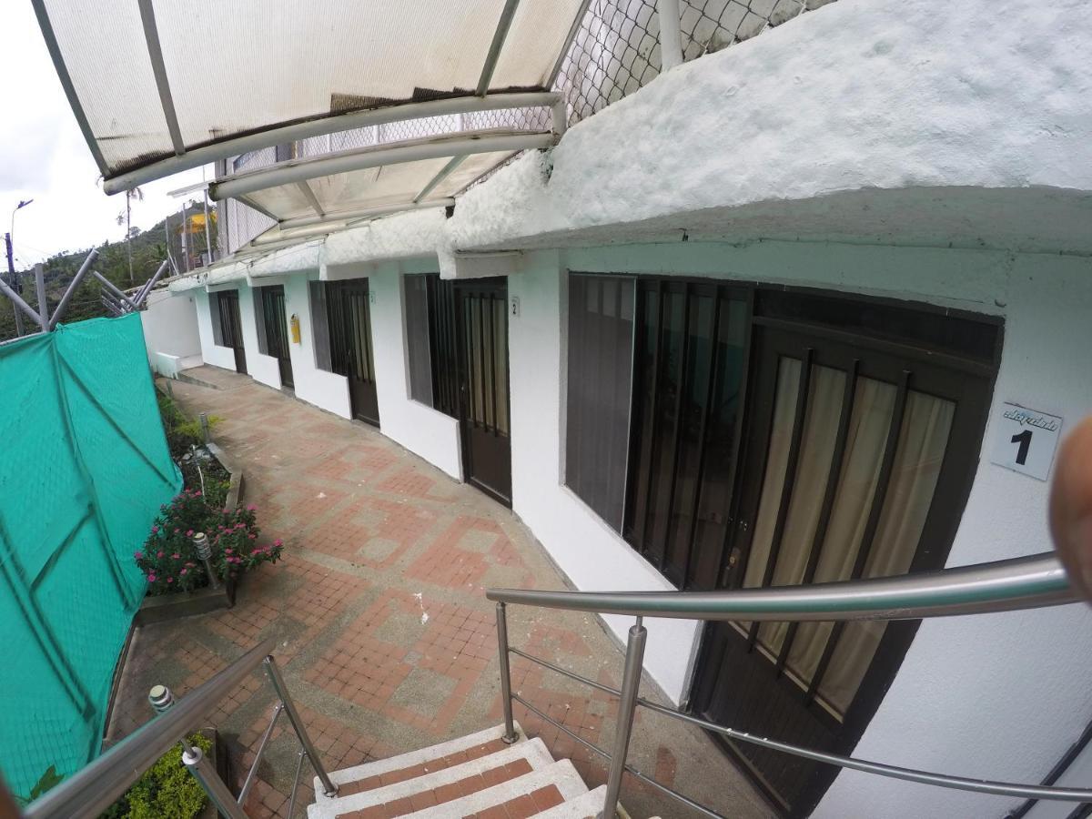 Sky Club Eco Hotel Belen de Umbria 外观 照片