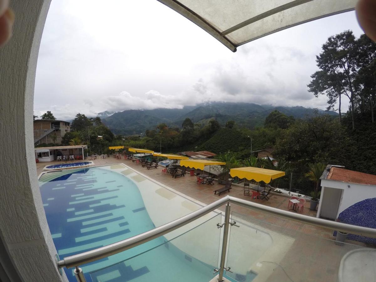 Sky Club Eco Hotel Belen de Umbria 外观 照片
